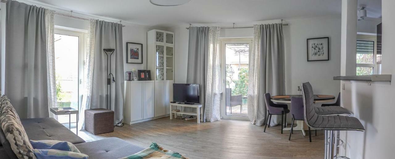 Ruhige Ferienwohnung Mitten In Висбаден Экстерьер фото